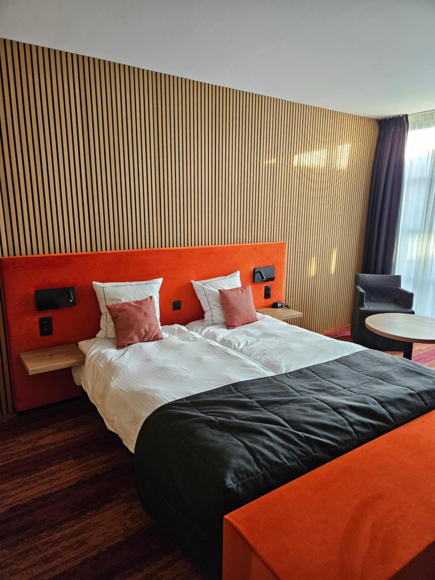 Hotel Boomgaard Lanaken Eksteriør billede