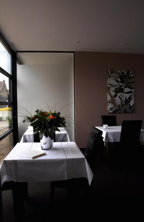 Hotel Boomgaard Lanaken Eksteriør billede
