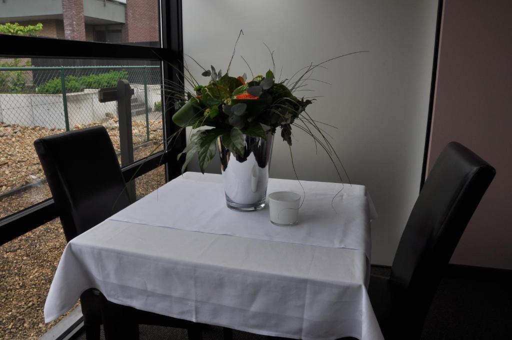 Hotel Boomgaard Lanaken Eksteriør billede