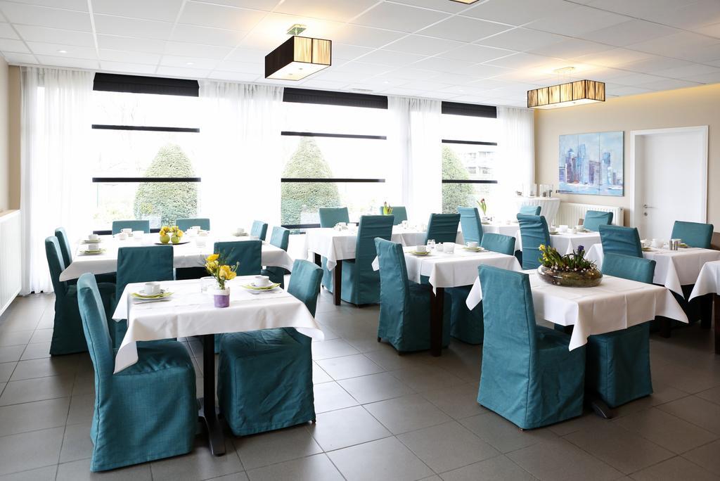 Hotel Boomgaard Lanaken Eksteriør billede